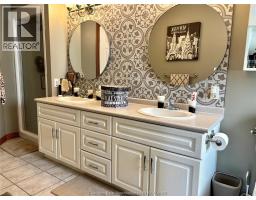 645 McNaughton AVENUE West - 31