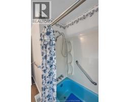 115 Parkwood DRIVE - 35