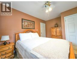 85 LYNNWOOD AVENUE - 21