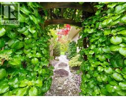 85 LYNNWOOD AVENUE - 30