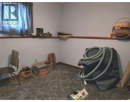 15 MONARCH DRIVE - 12