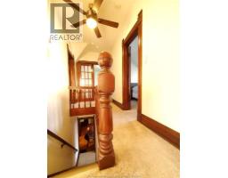 3 Lansdowne AVENUE - 23