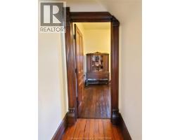 3 Lansdowne AVENUE - 38