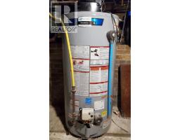 3 Lansdowne AVENUE - 50