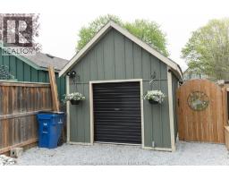 66 VICTORIA STREET - 32