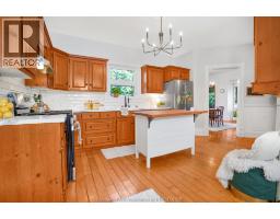 136 KING STREET South - 19