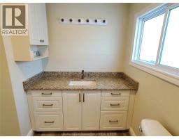 36 Tissiman AVENUE - 13