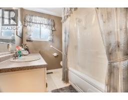 40 Thornhill CRESCENT - 23