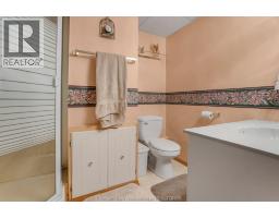 40 Thornhill CRESCENT - 33