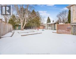 40 Thornhill CRESCENT - 38