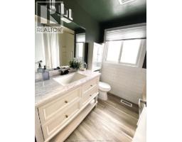 622 Sandra CRESCENT - 23