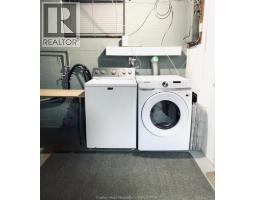 622 Sandra CRESCENT - 33