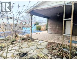 308 VALLEY ROAD - 24