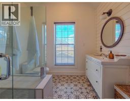 497 Victoria AVENUE - 37