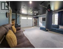 497 Victoria AVENUE - 42