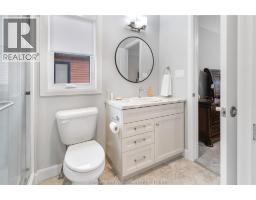 199 MOONSTONE CRESCENT - 18