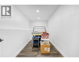 199 MOONSTONE CRESCENT - 28