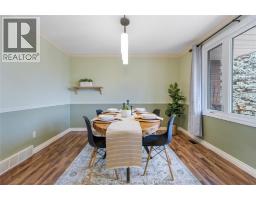 39 PARKWOOD DRIVE - 11