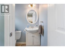 39 PARKWOOD DRIVE - 17