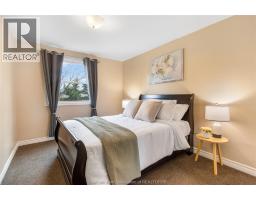 39 PARKWOOD DRIVE - 20