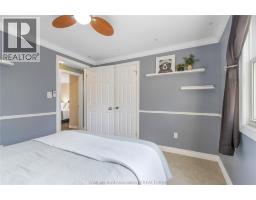 39 PARKWOOD DRIVE - 23