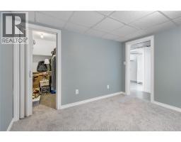 39 PARKWOOD DRIVE - 27