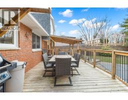 39 PARKWOOD DRIVE - 35