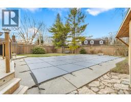 39 PARKWOOD DRIVE - 39