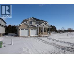 95 Rosewood CRESCENT - 4