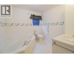 130 Regency DRIVE - 20