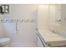 130 Regency DRIVE - 21