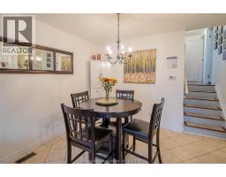 28 Timothy CRESCENT - 6