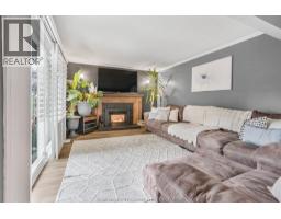 12 ACADEMY CRESCENT - 17