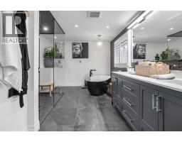 12 ACADEMY CRESCENT - 23