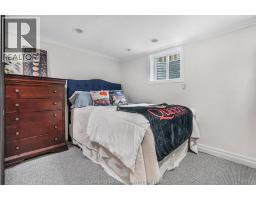 12 ACADEMY CRESCENT - 36