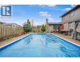 12 ACADEMY CRESCENT - 39