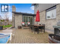 12 ACADEMY CRESCENT - 41