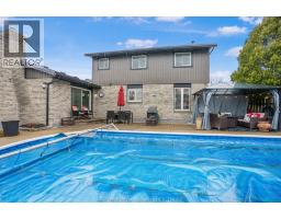 12 ACADEMY CRESCENT - 42