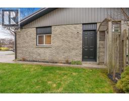 12 ACADEMY CRESCENT - 44