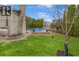 12 ACADEMY CRESCENT - 46