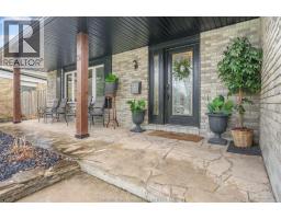 12 ACADEMY CRESCENT - 5