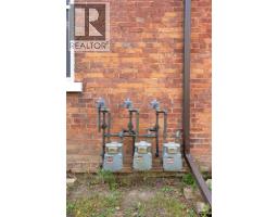 310, 312, 318 WELLINGTON STREET - 42