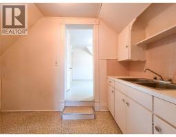 34 Park AVENUE West - 32