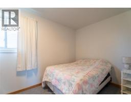 16 ARTHUR DRIVE - 18