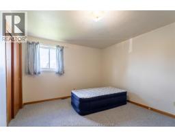 16 ARTHUR DRIVE - 20