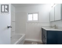 64 REGENCY DRIVE - 14