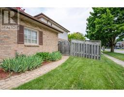 119 HEDGE MAPLE Path - 6