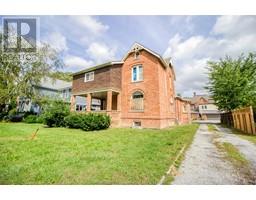 31 Dufferin Ave - 4