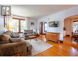 10 Hall STREET - 16