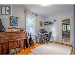 10 Hall STREET - 25